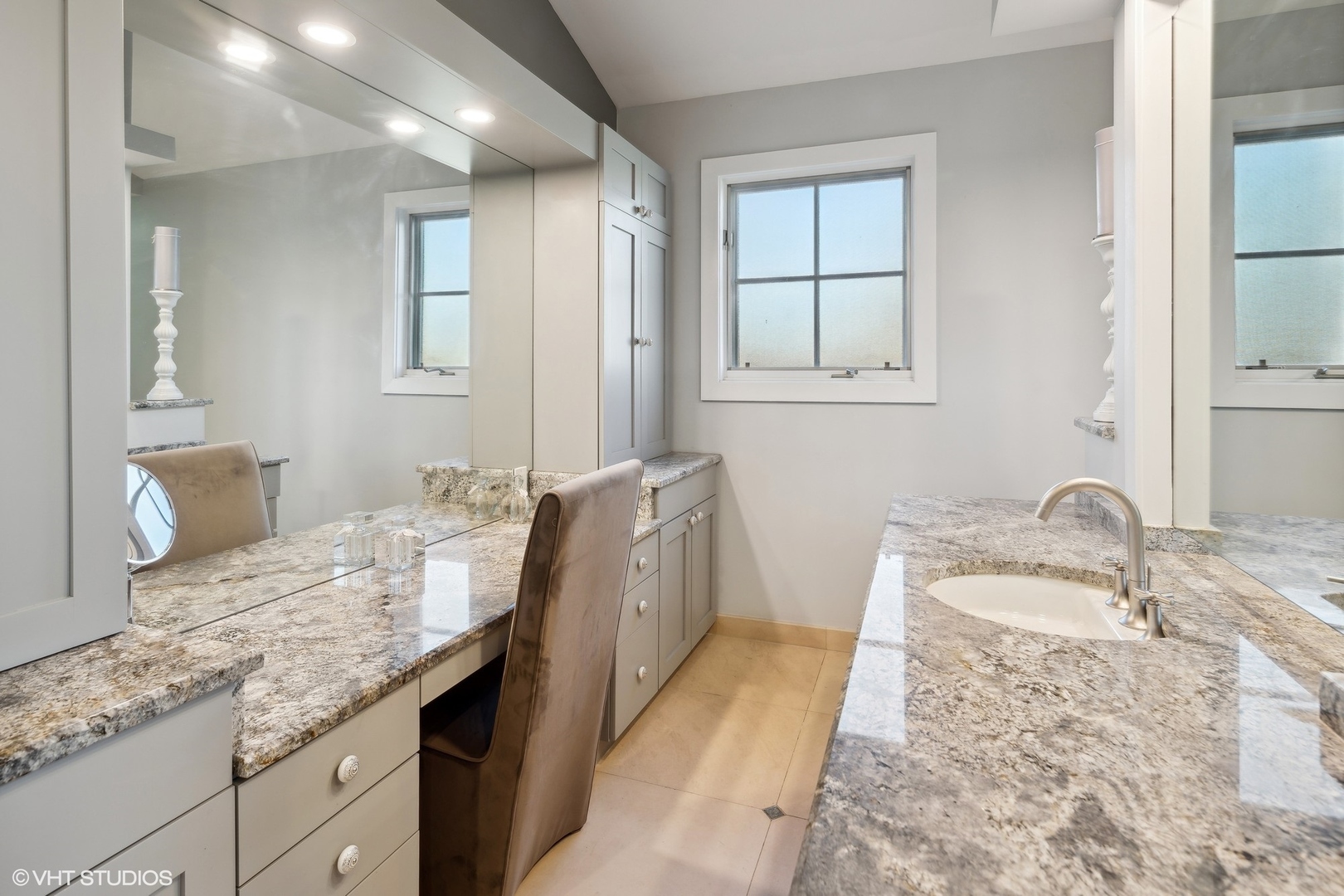 4756 W Bryn Mawr Avenue