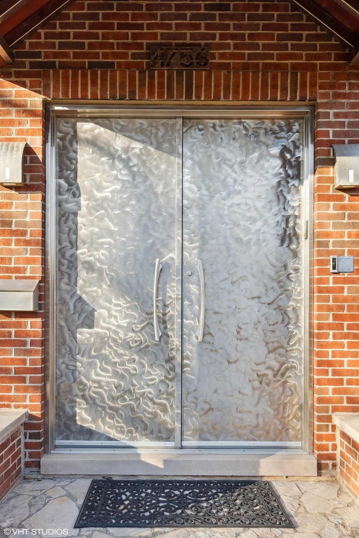 4756 W Bryn Mawr Avenue