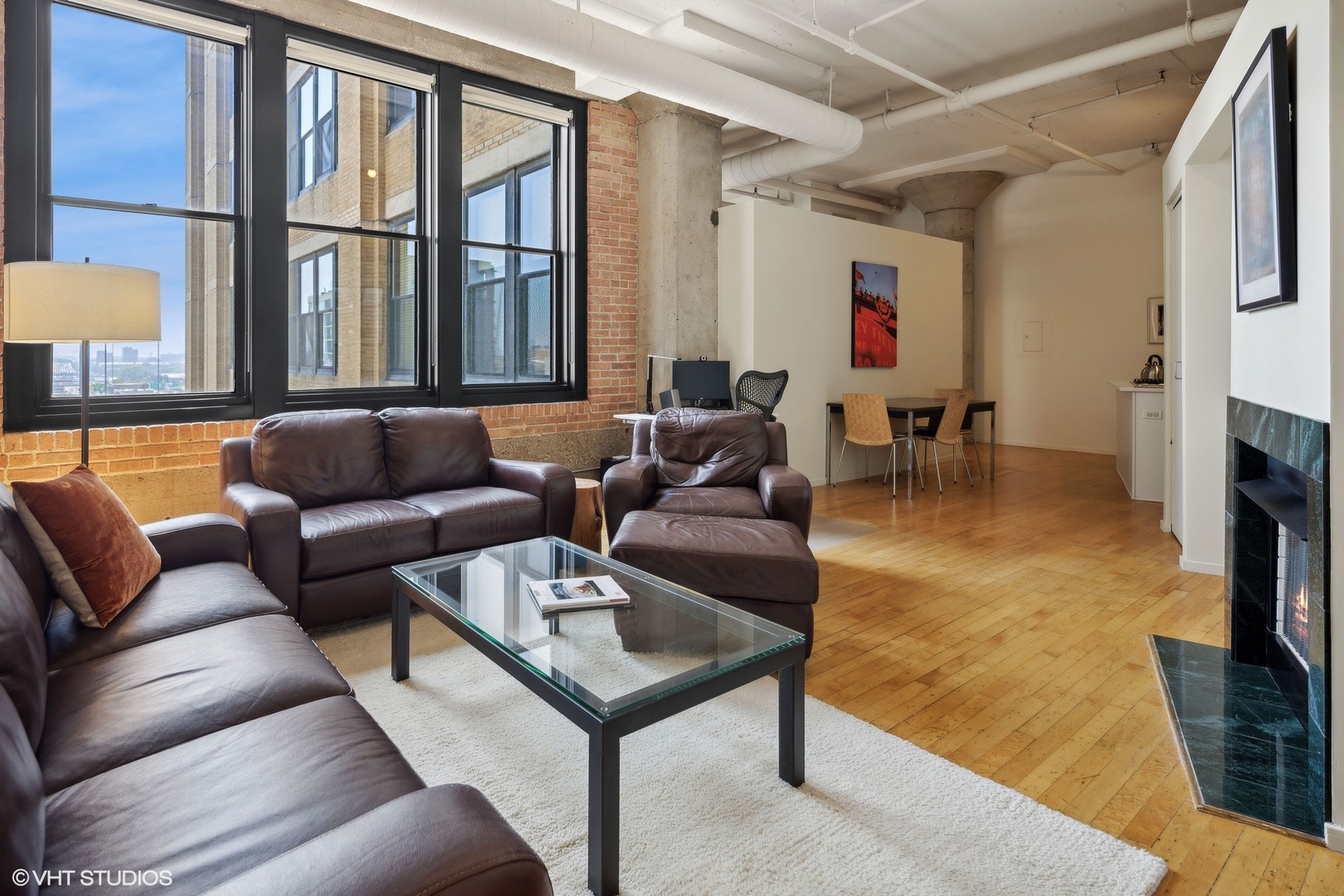 728 W Jackson Boulevard Unit: 810