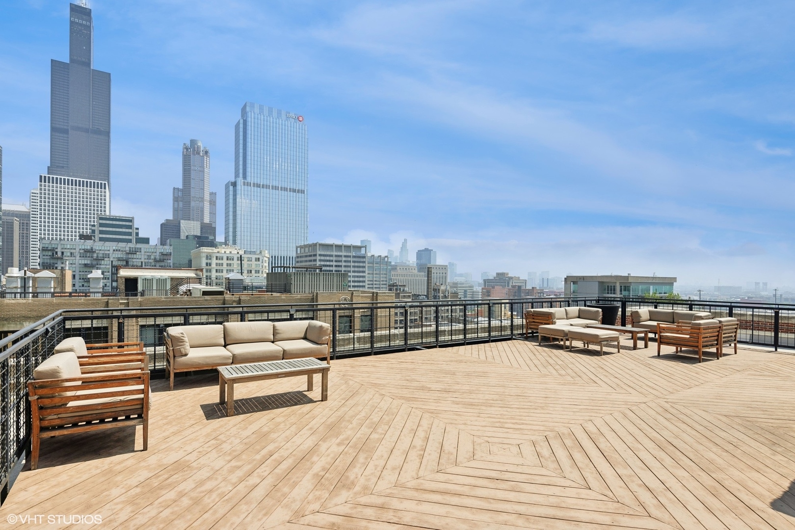 728 W Jackson Boulevard Unit: 810