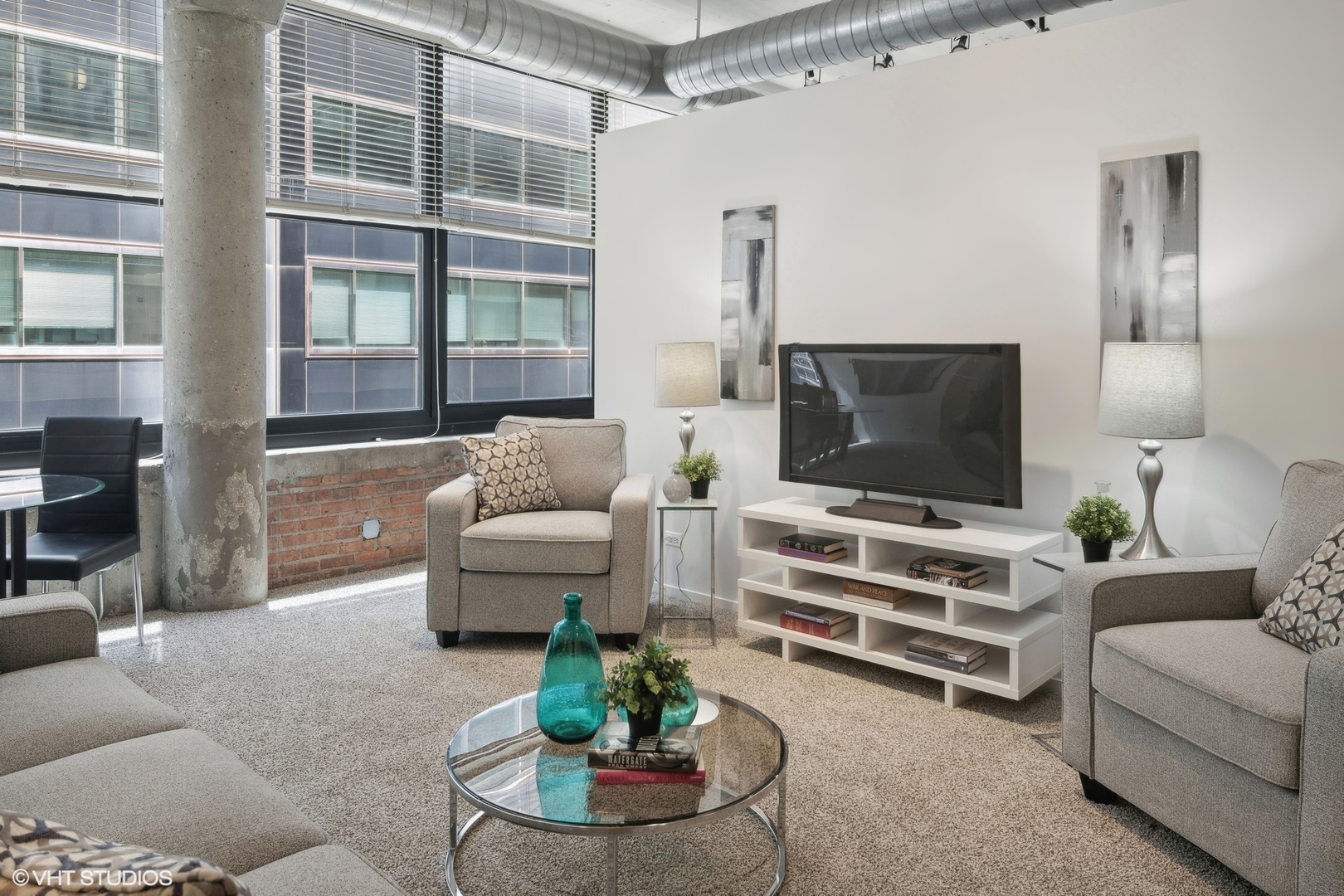 130 S Canal Street Unit: 411