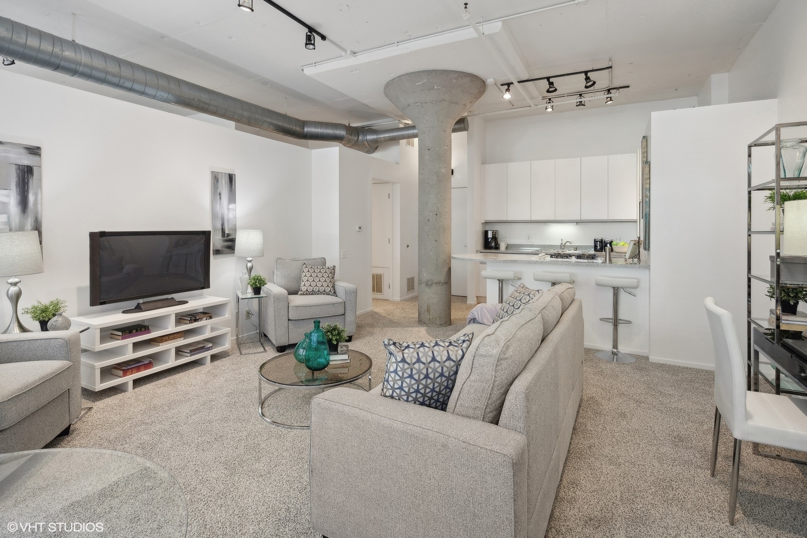 130 S Canal Street Unit: 411