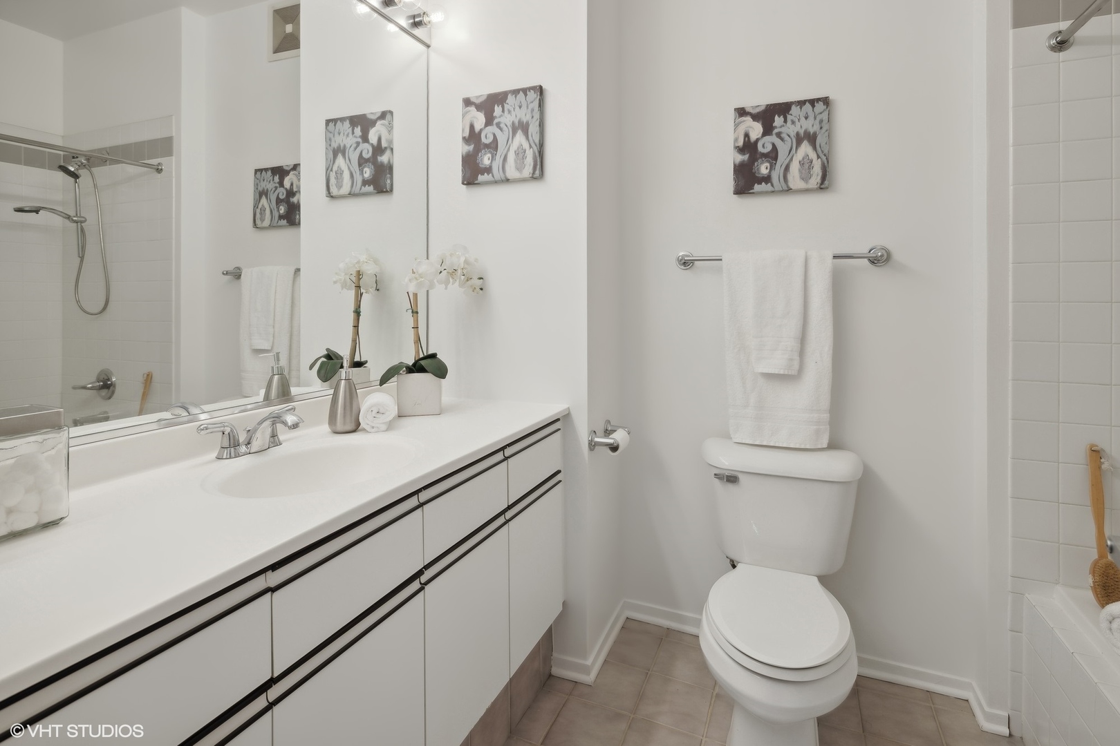 130 S Canal Street Unit: 411