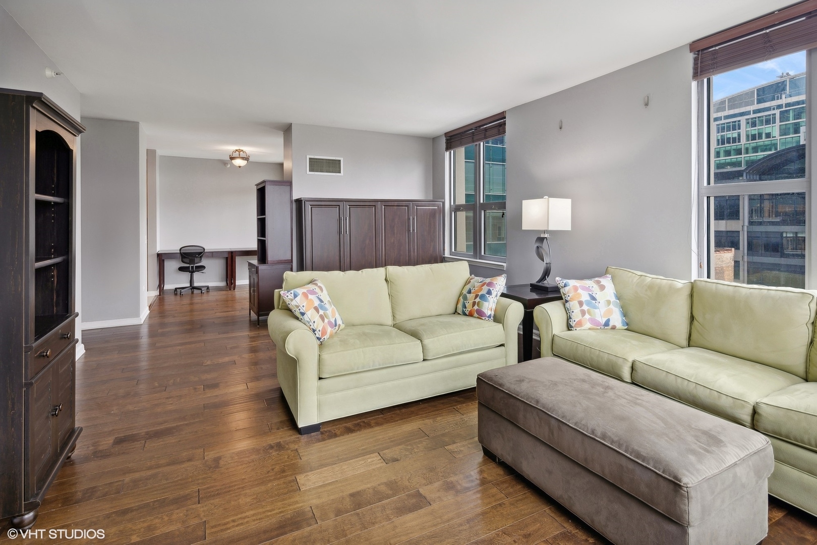 125 S JEFFERSON Street Unit: 1309