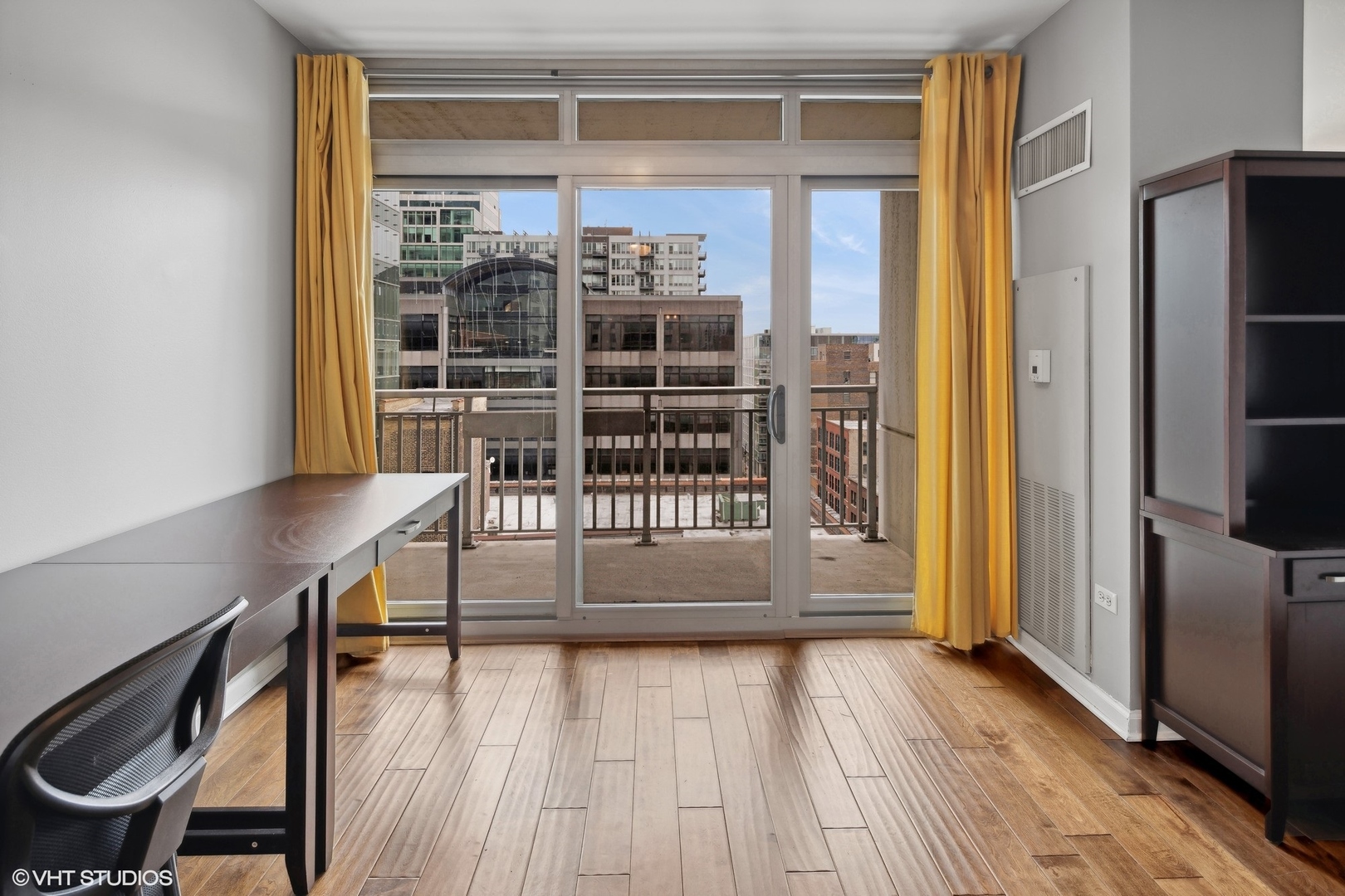 125 S JEFFERSON Street Unit: 1309