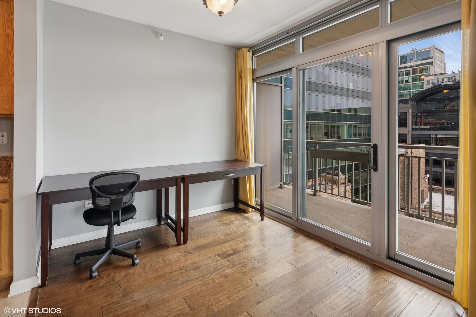 125 S JEFFERSON Street Unit: 1309