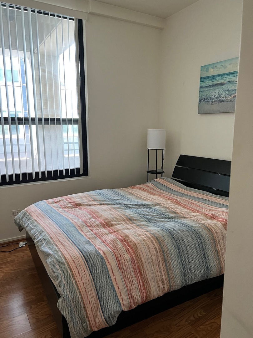 130 S CANAL Street Unit: 9H