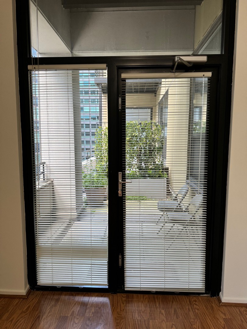 130 S CANAL Street Unit: 9H