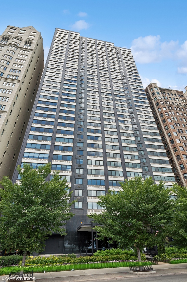 1440 N Lake Shore Drive Unit: 32B