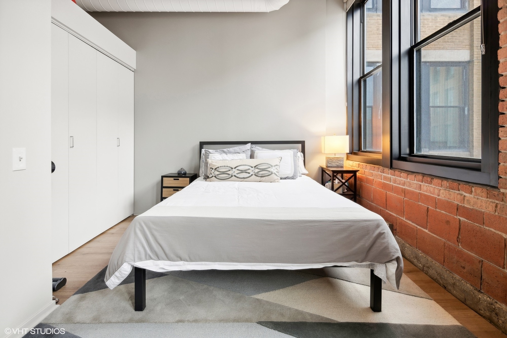 728 W Jackson Boulevard Unit: 1009