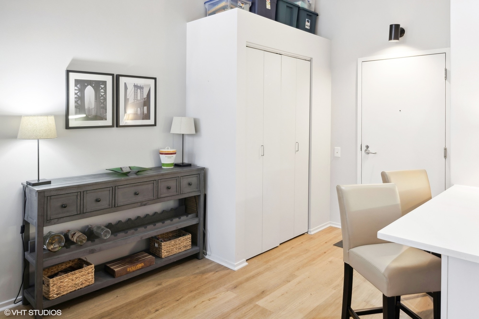 728 W Jackson Boulevard Unit: 1009