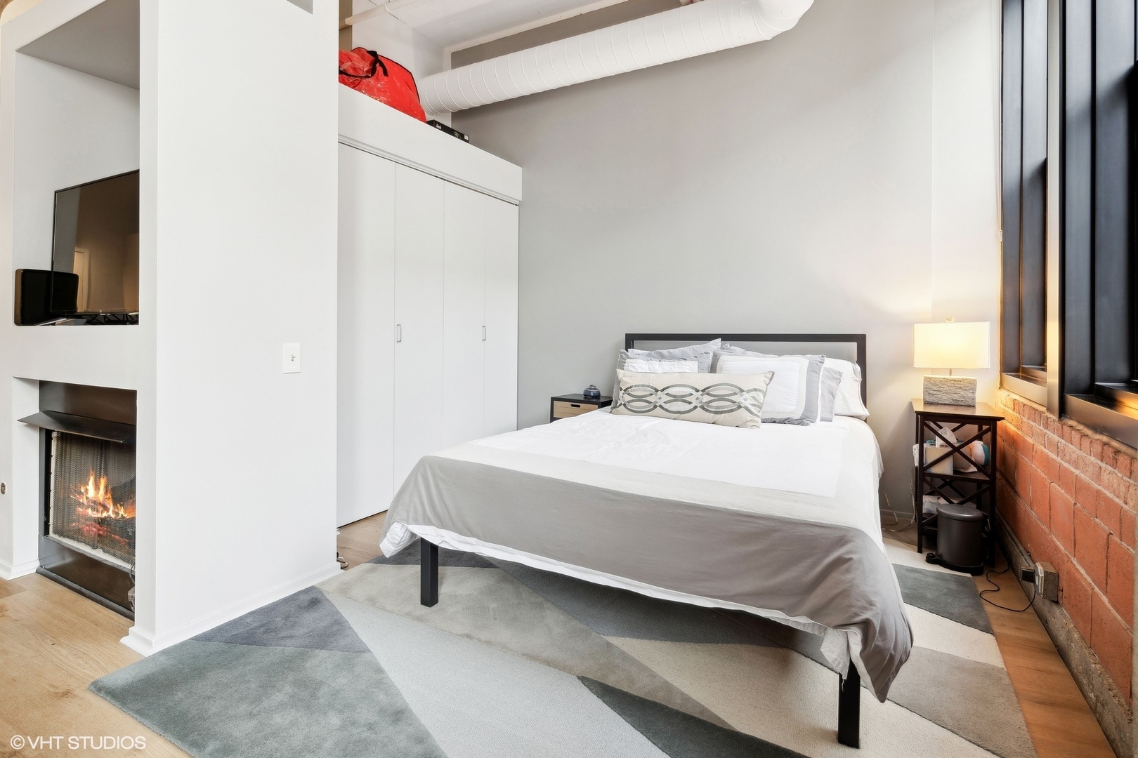 728 W Jackson Boulevard Unit: 1009