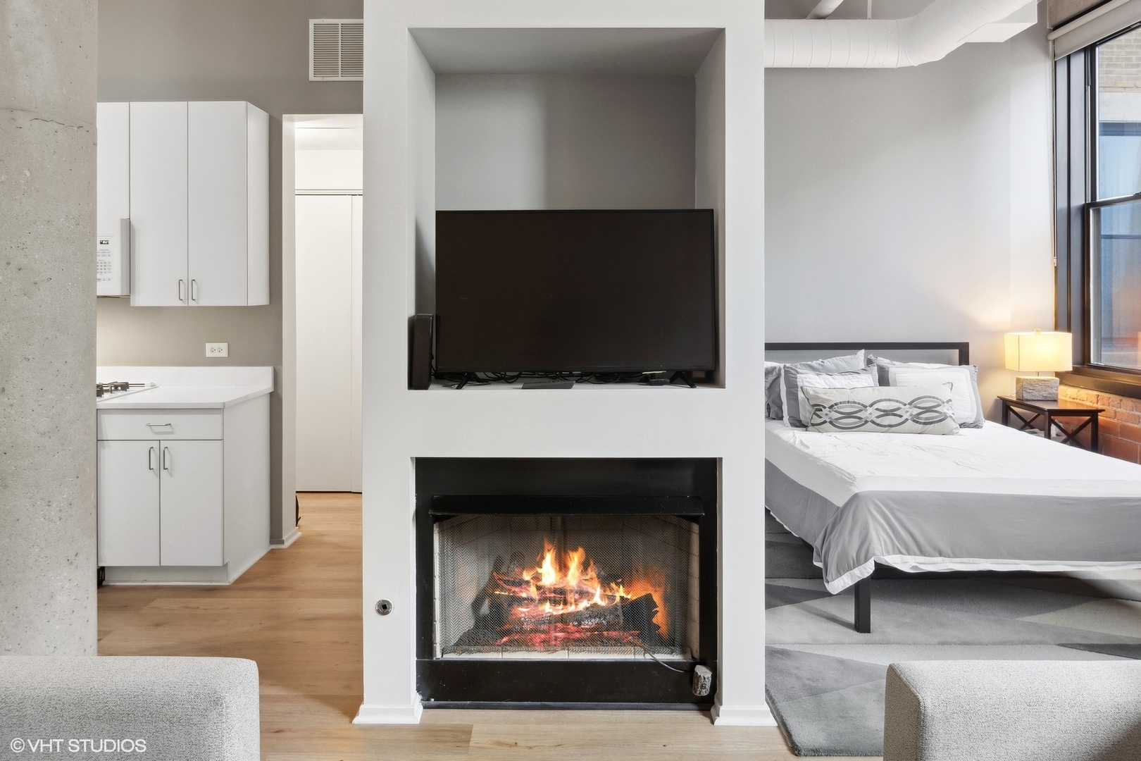 728 W Jackson Boulevard Unit: 1009