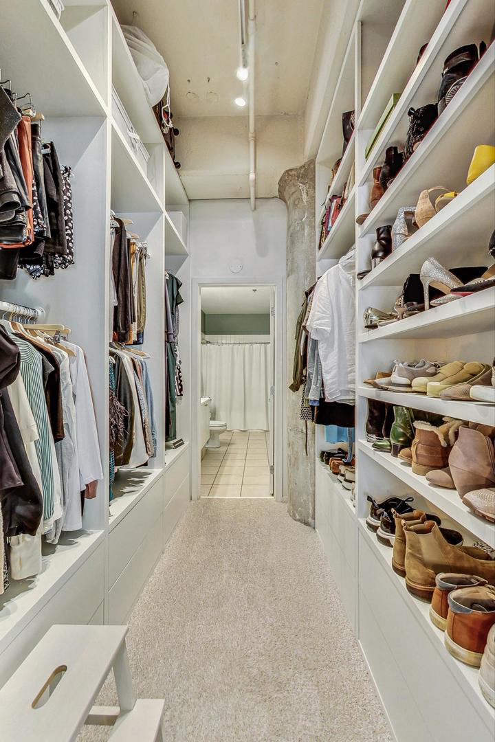 130 S Canal Street Unit: 225