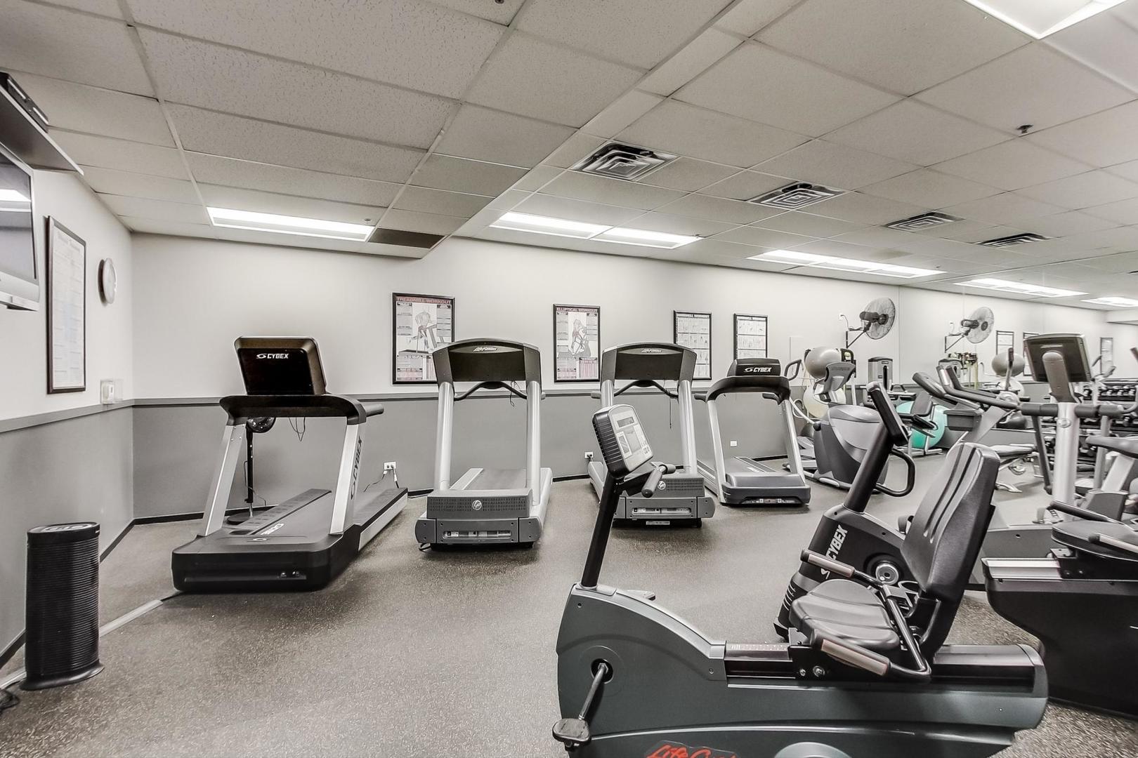 130 S Canal Street Unit: 225