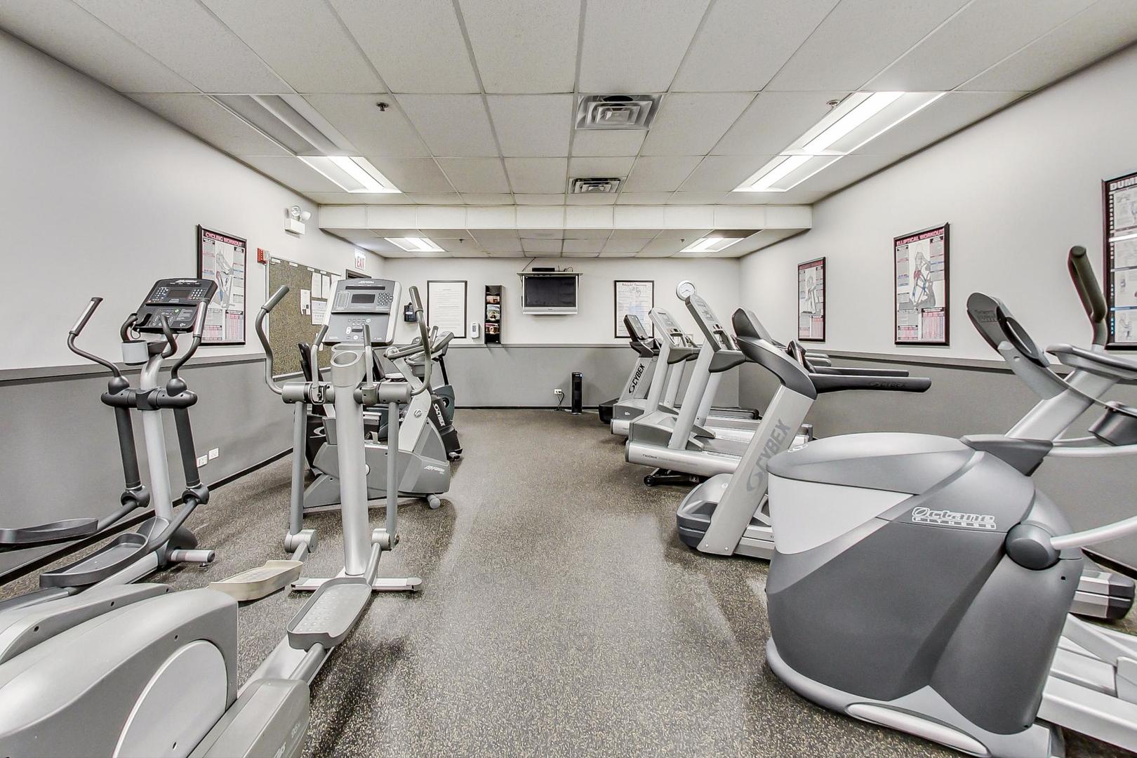 130 S Canal Street Unit: 225