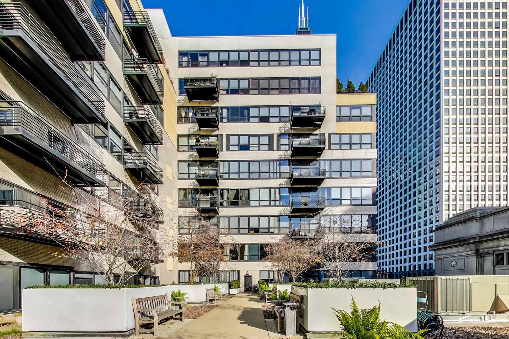 130 S Canal Street Unit: 225