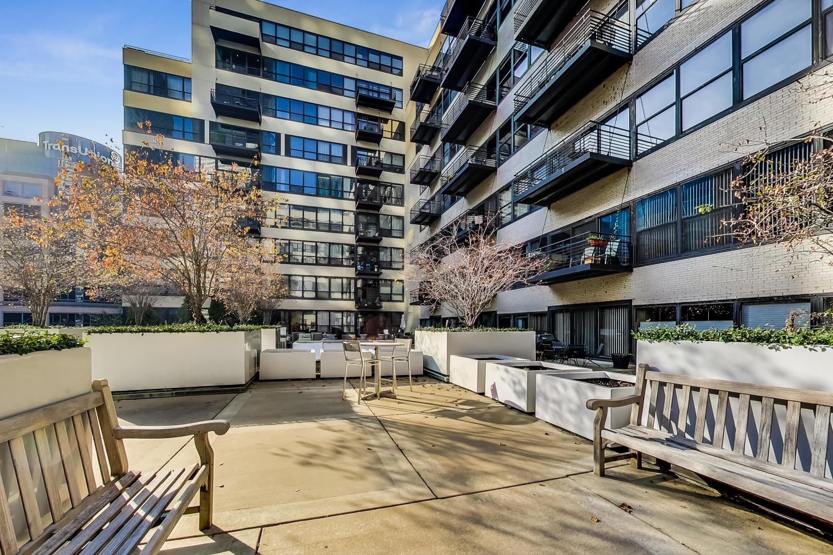 130 S Canal Street Unit: 225