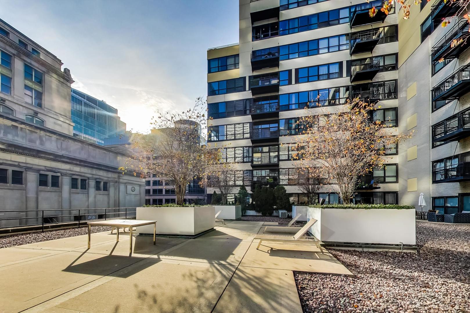 130 S Canal Street Unit: 225