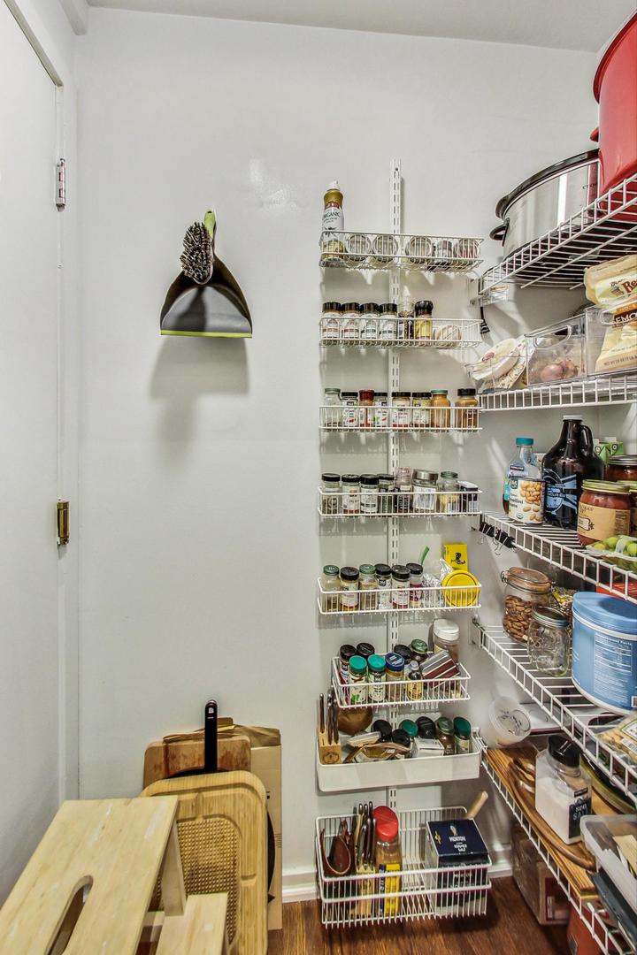 130 S Canal Street Unit: 225