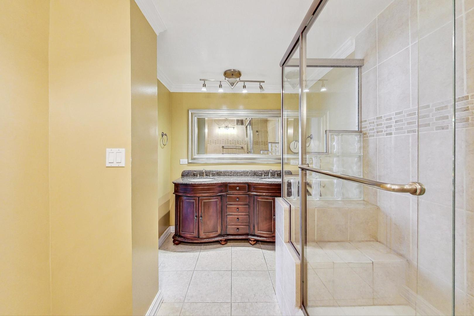 655 W Irving Park Road Unit: 4902