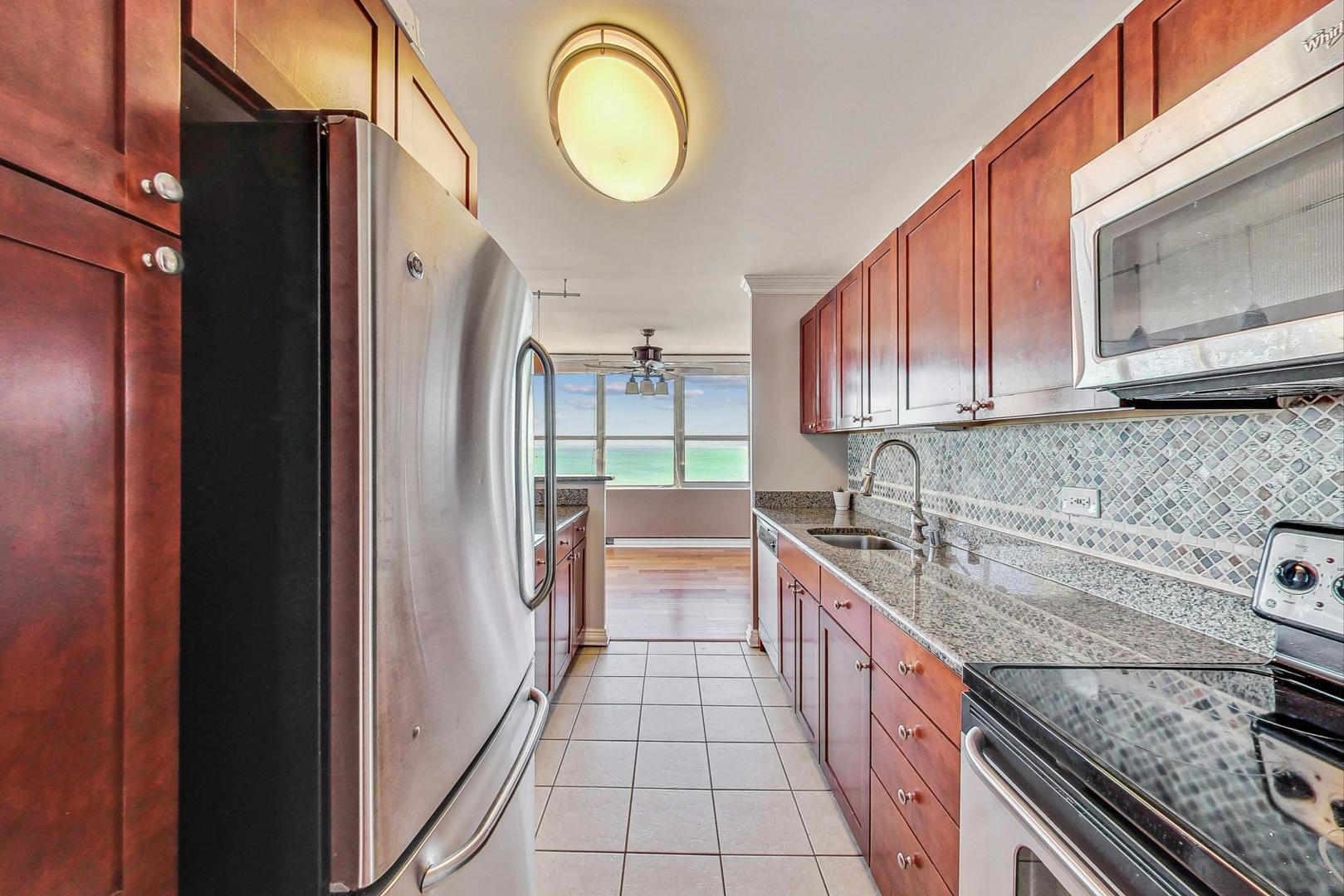 655 W Irving Park Road Unit: 4902