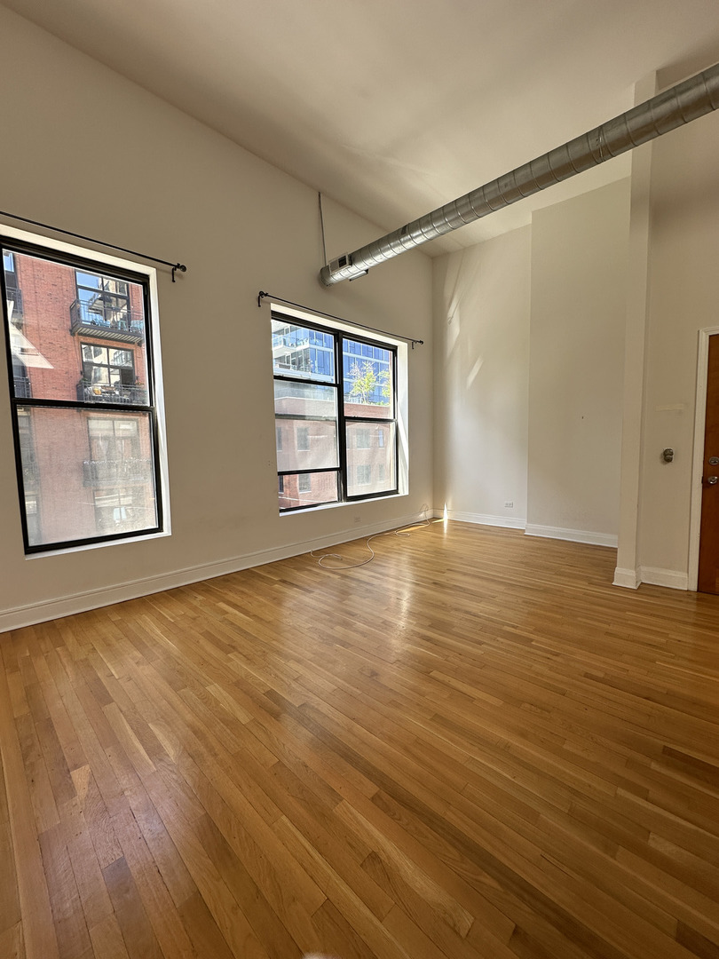 840 W ADAMS Street Unit: 3