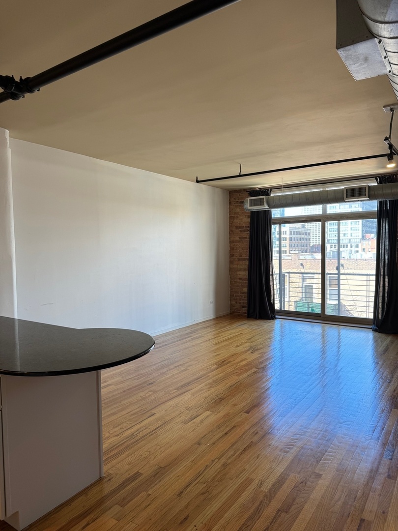 420 S CLINTON Street Unit: 703A