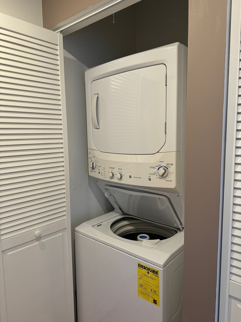 420 S CLINTON Street Unit: 703A