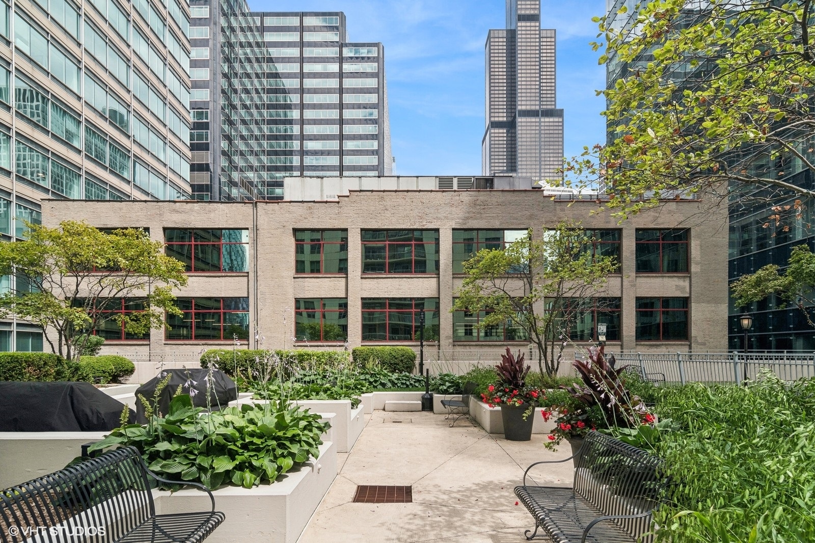 125 S Jefferson Street Unit: 3009