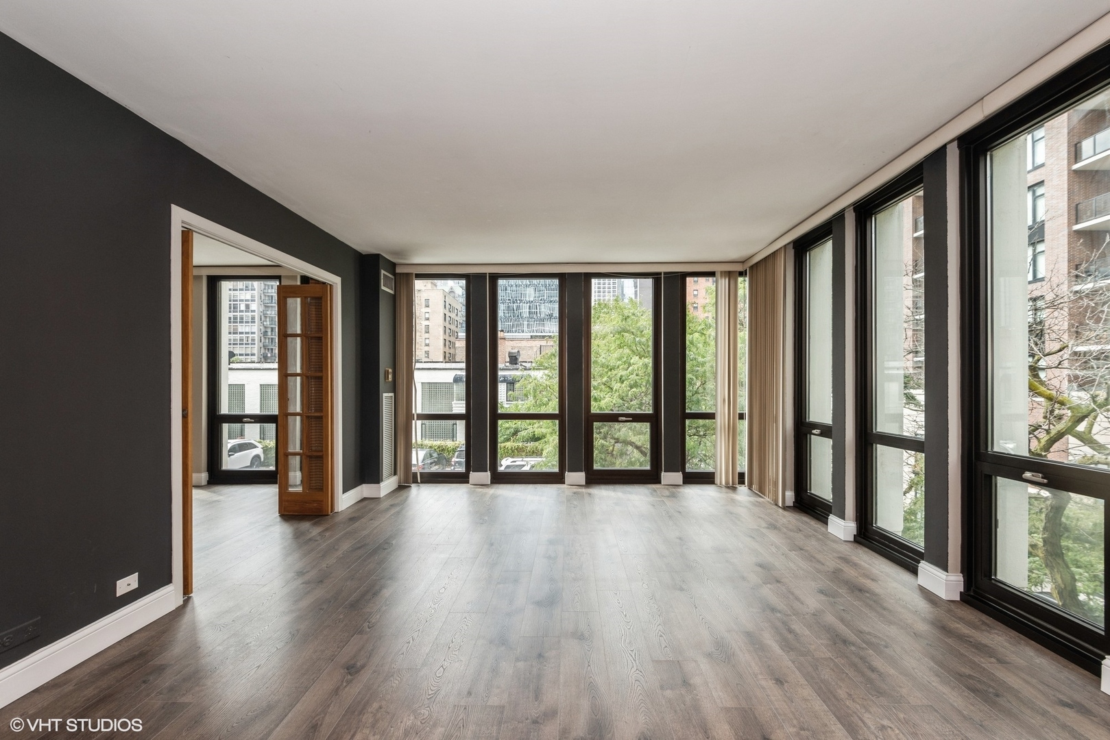1 E Scott Street Unit: 409