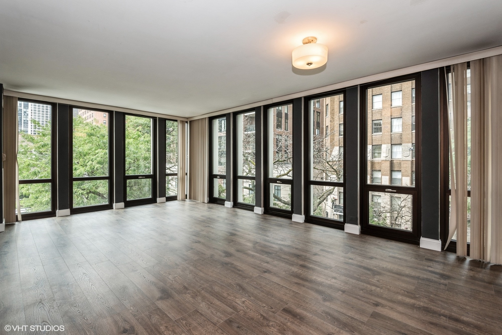 1 E Scott Street Unit: 409