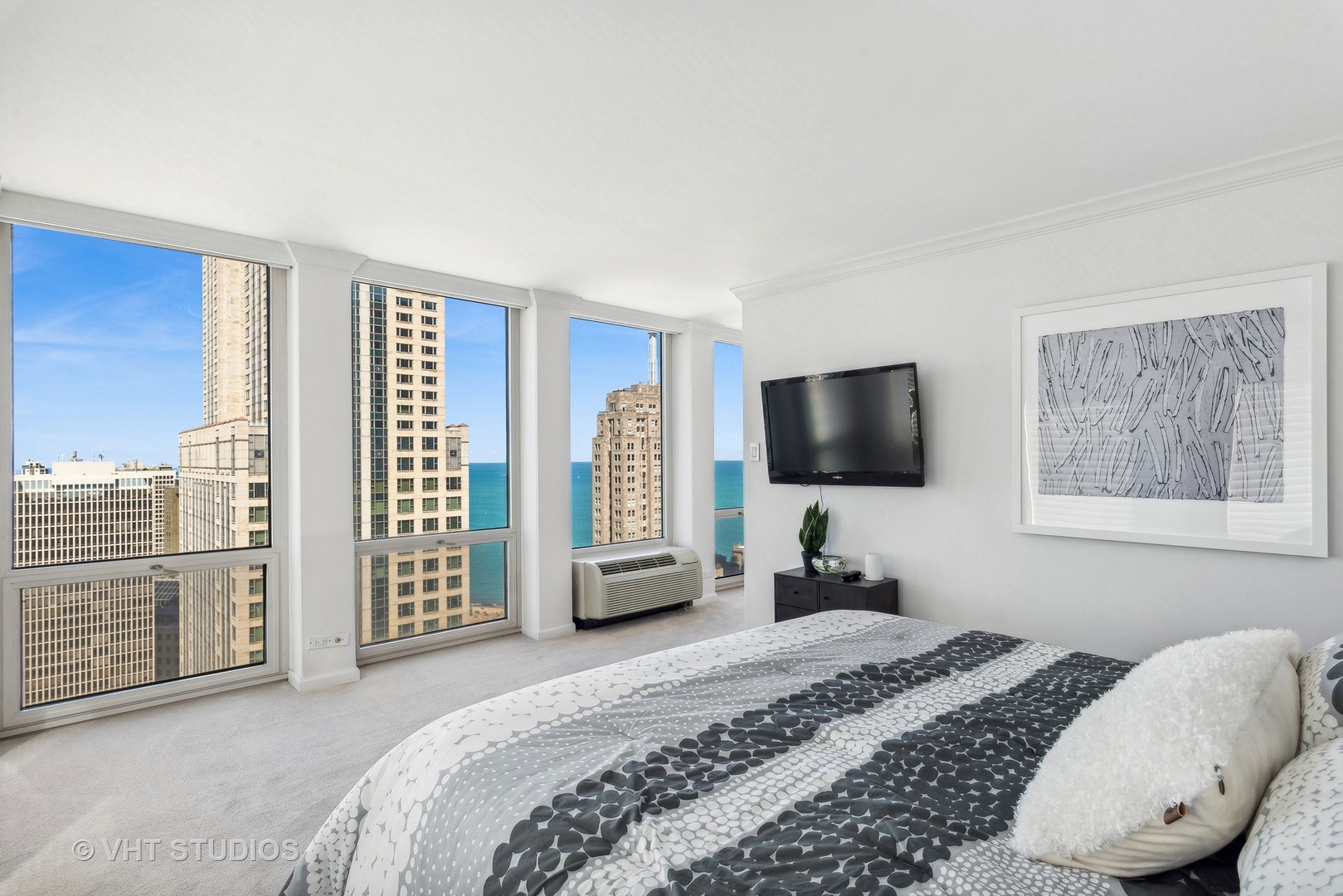 111 E CHESTNUT Street Unit: 45A