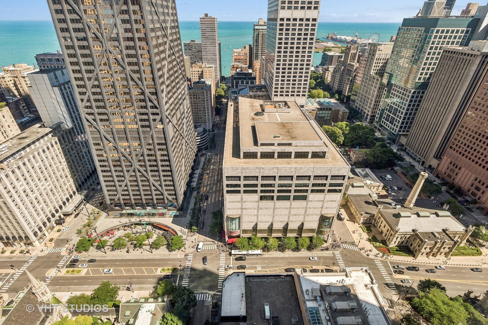 111 E CHESTNUT Street Unit: 45A