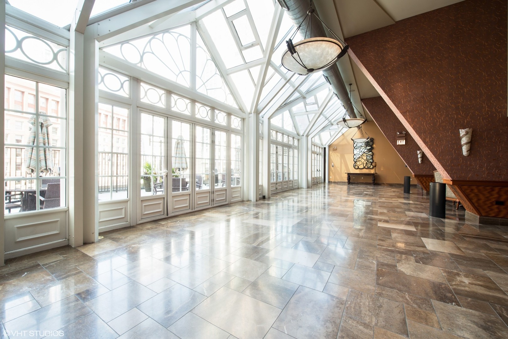 111 E CHESTNUT Street Unit: 45A