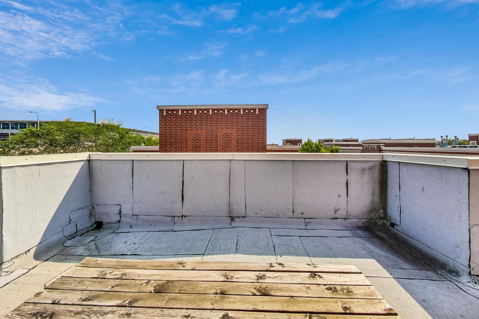 2505 S Calumet Avenue