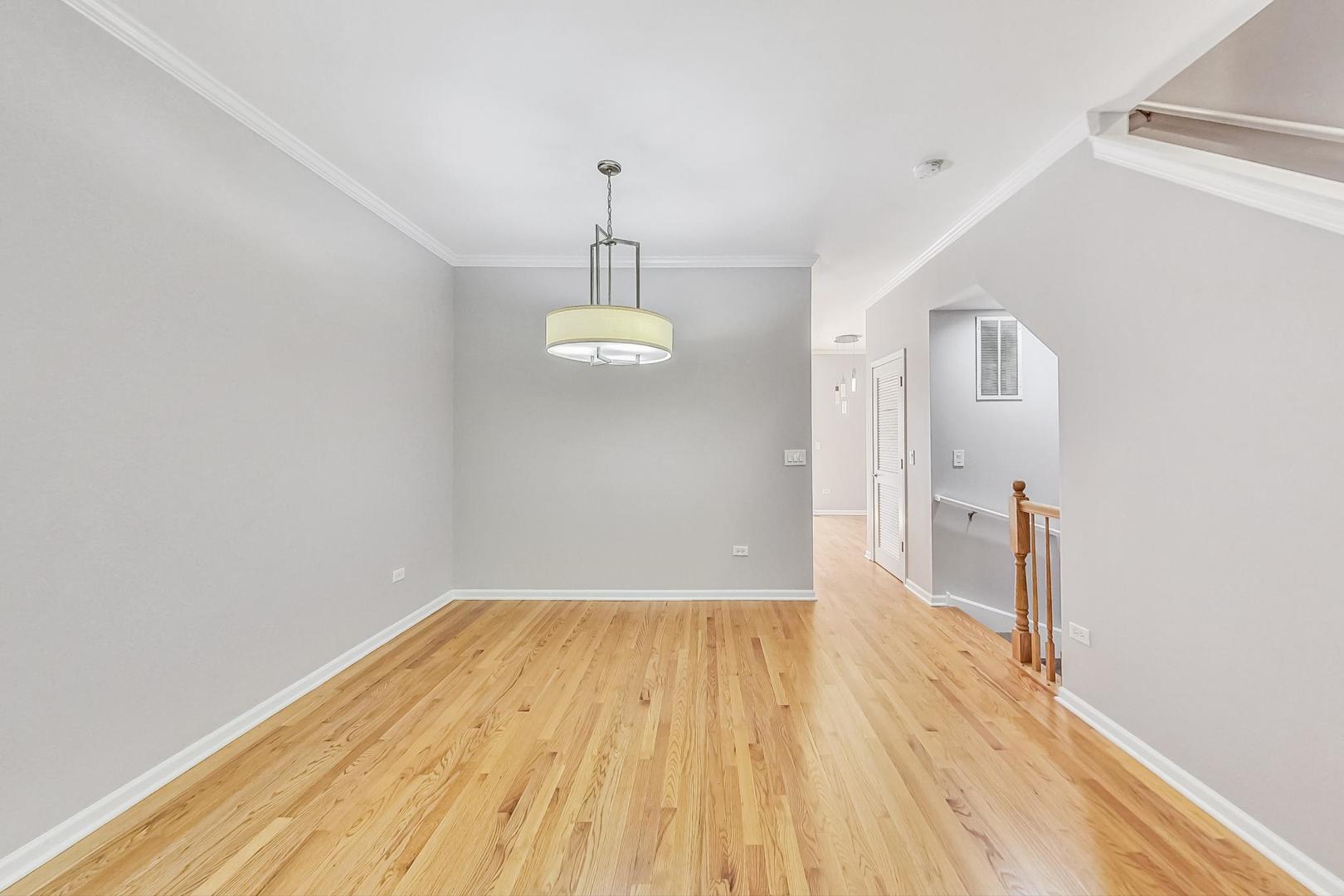 2505 S Calumet Avenue