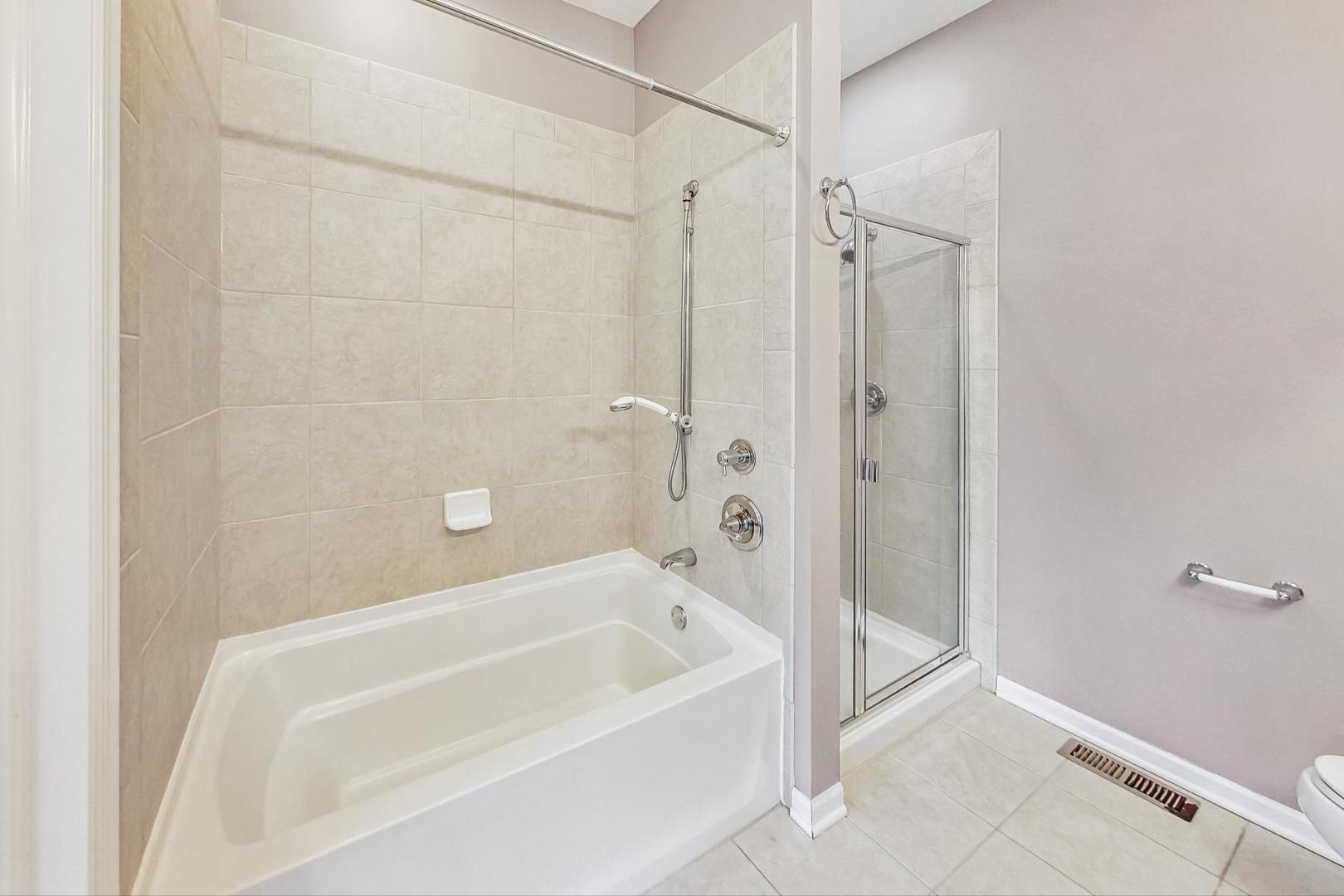 2505 S Calumet Avenue