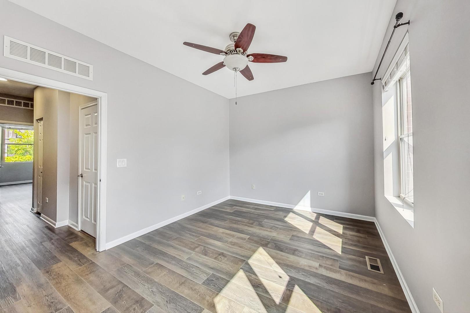 2505 S Calumet Avenue