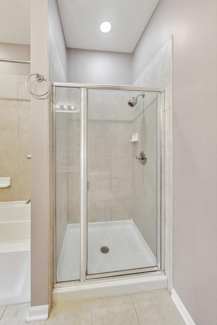 2505 S Calumet Avenue