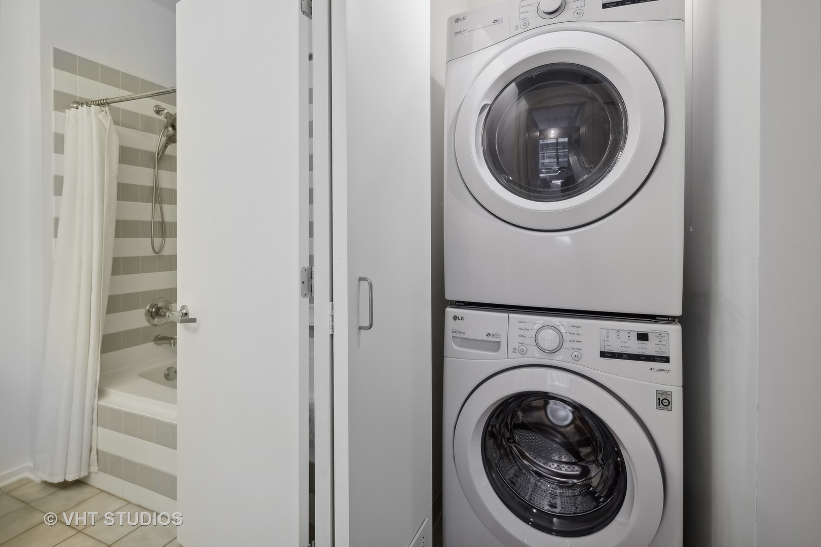 130 S Canal Street Unit: 309