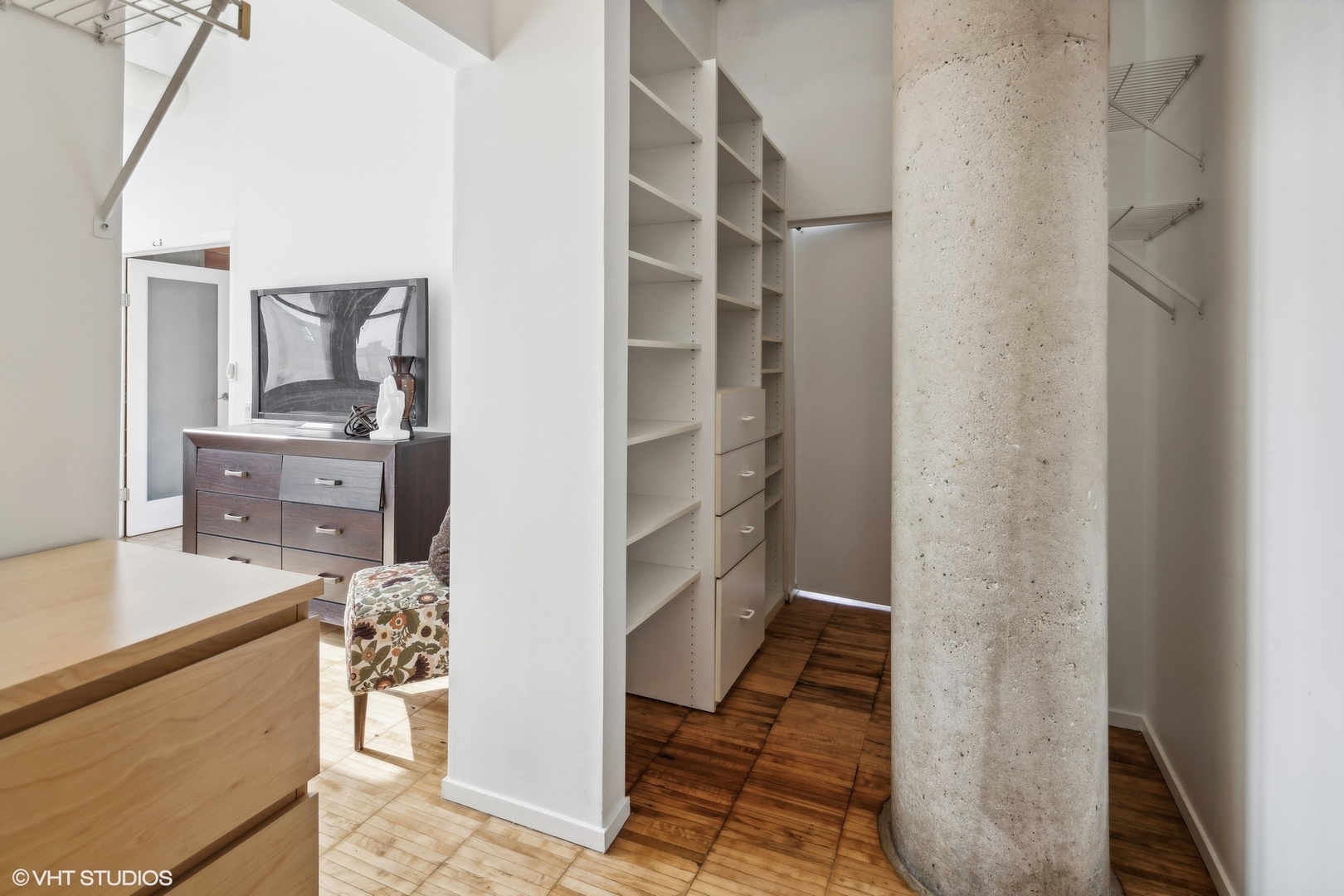 728 W Jackson Boulevard Unit: 1007