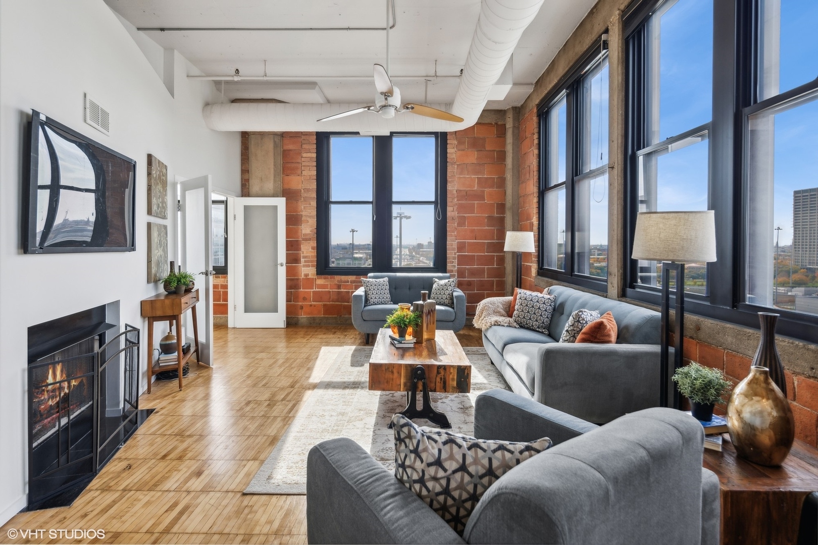 728 W Jackson Boulevard Unit: 1007