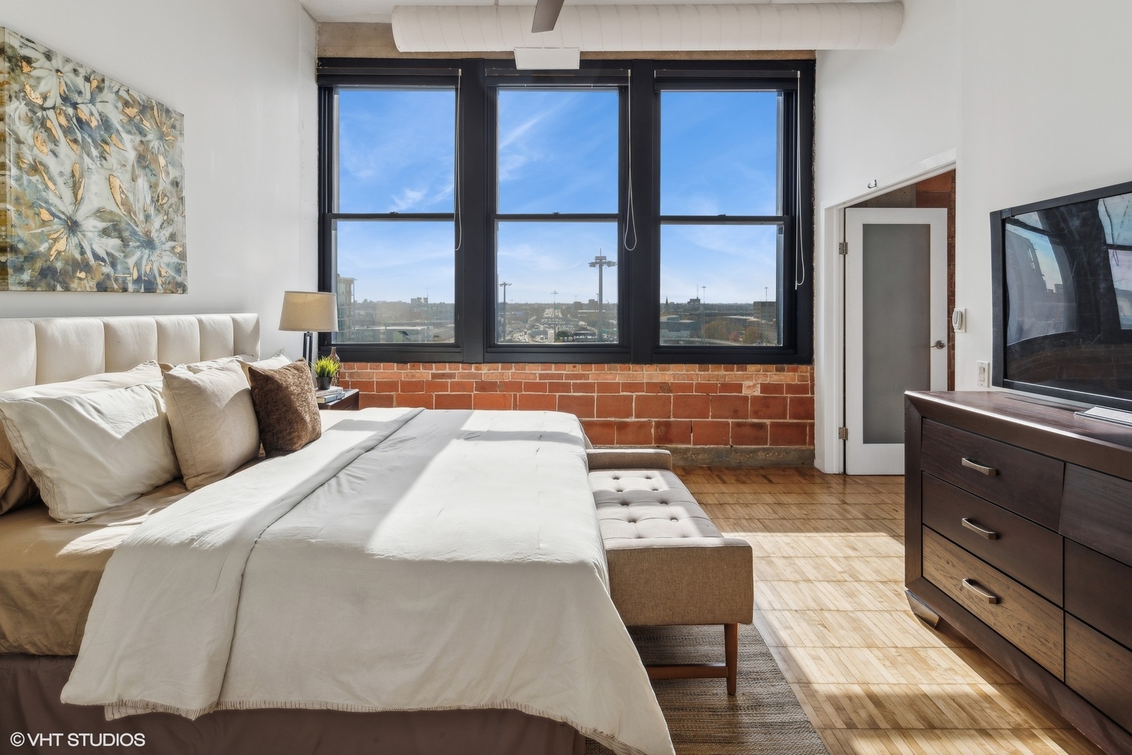 728 W Jackson Boulevard Unit: 1007