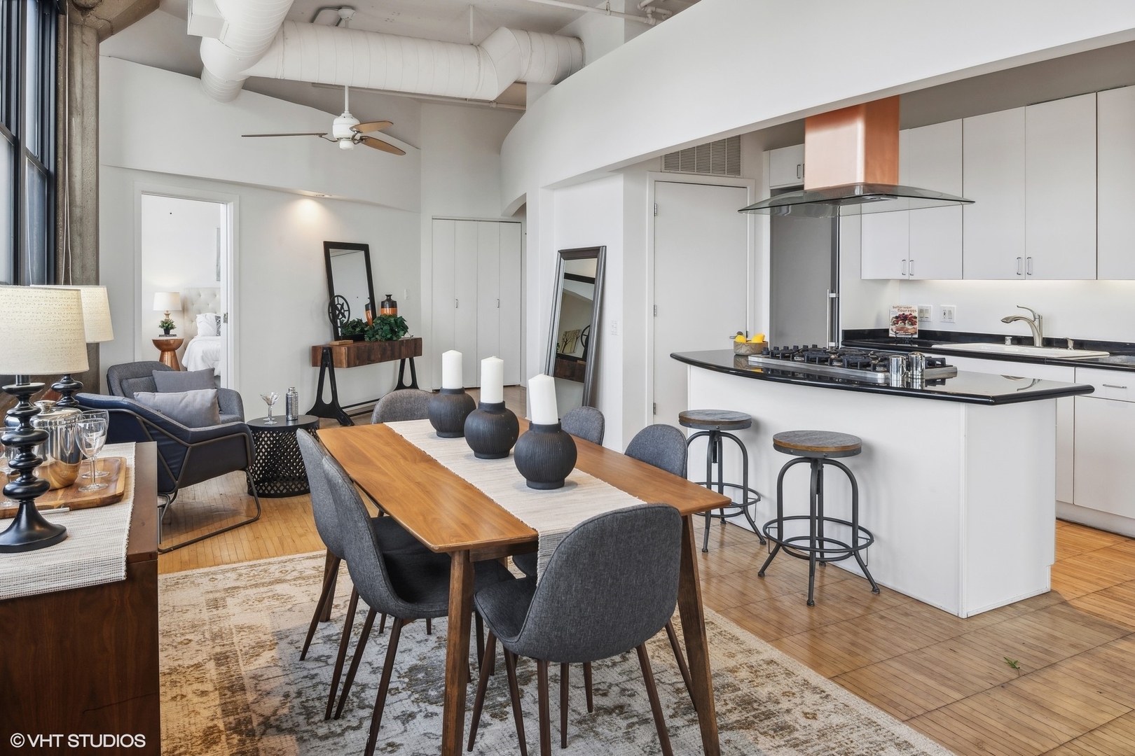 728 W Jackson Boulevard Unit: 1007