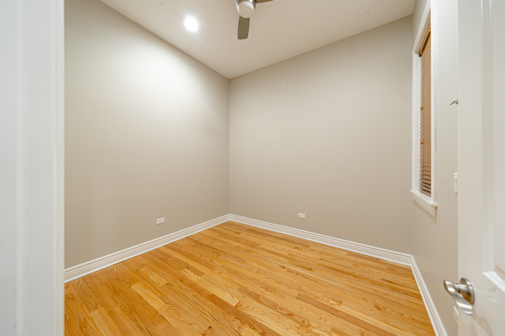 2708 W Chicago Avenue Unit: 4