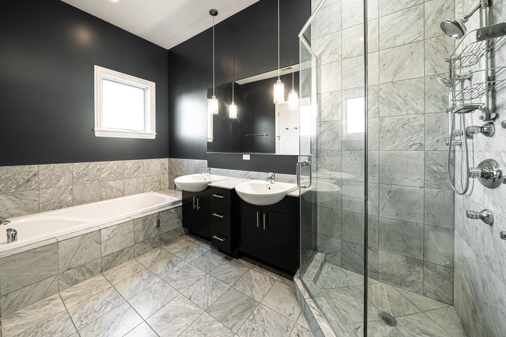 2708 W Chicago Avenue Unit: 4