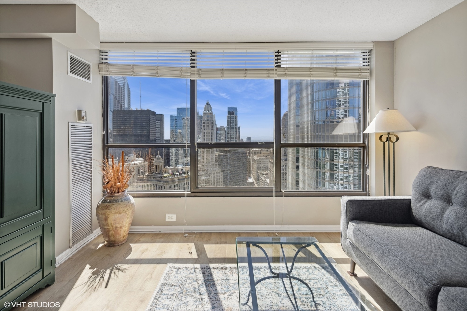 405 N Wabash Avenue Unit: 3906