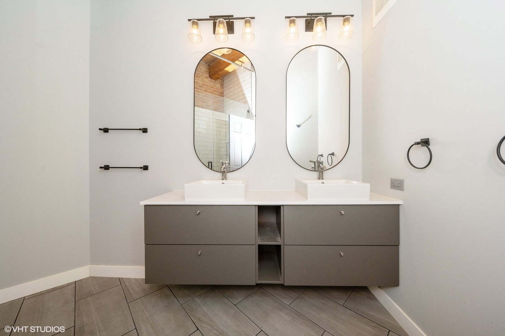 728 W Jackson Boulevard Unit: 316