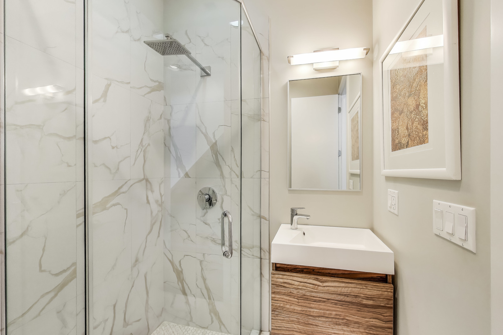 1457 W Erie Street Unit: 3